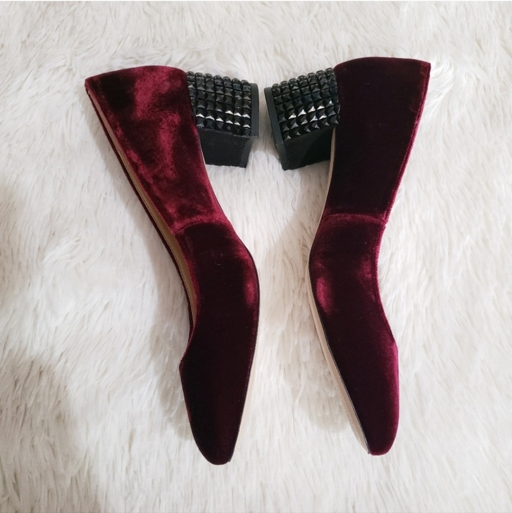 NIB MICHAEL Michael Kors Arabella Velvet Heels - Picture 2 of 5